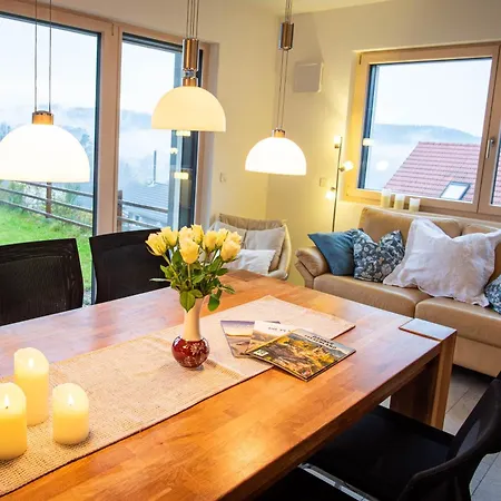 Weitblick Im Dahner Felsenland *