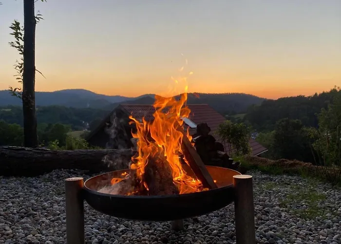 Weitblick Im Dahner Felsenland *