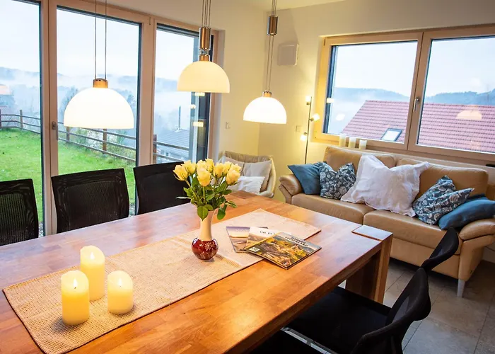 Weitblick Im Dahner Felsenland *